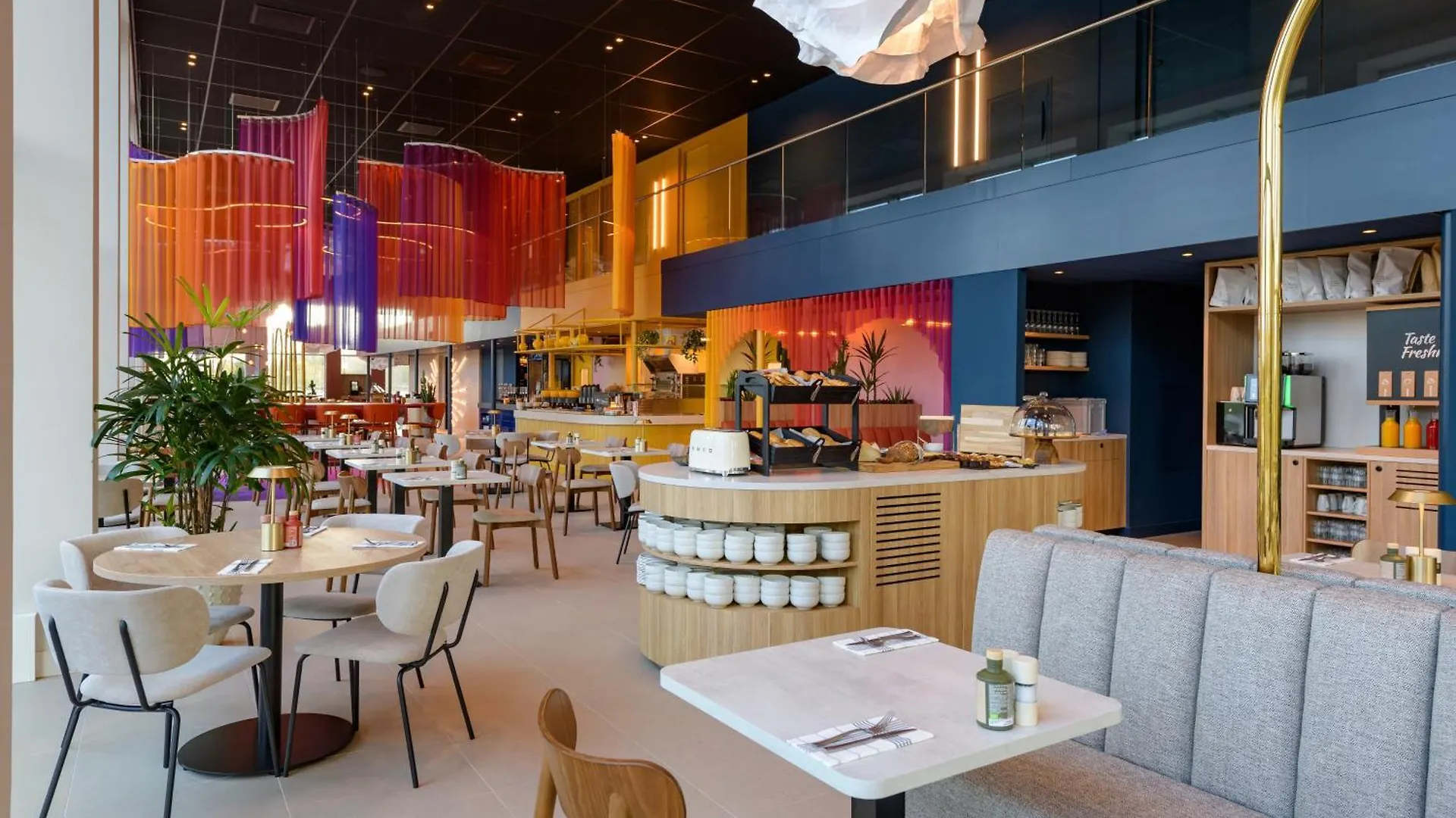 Hotel Ibis Styles Rotterdam Ahoy 4*,  Holandia