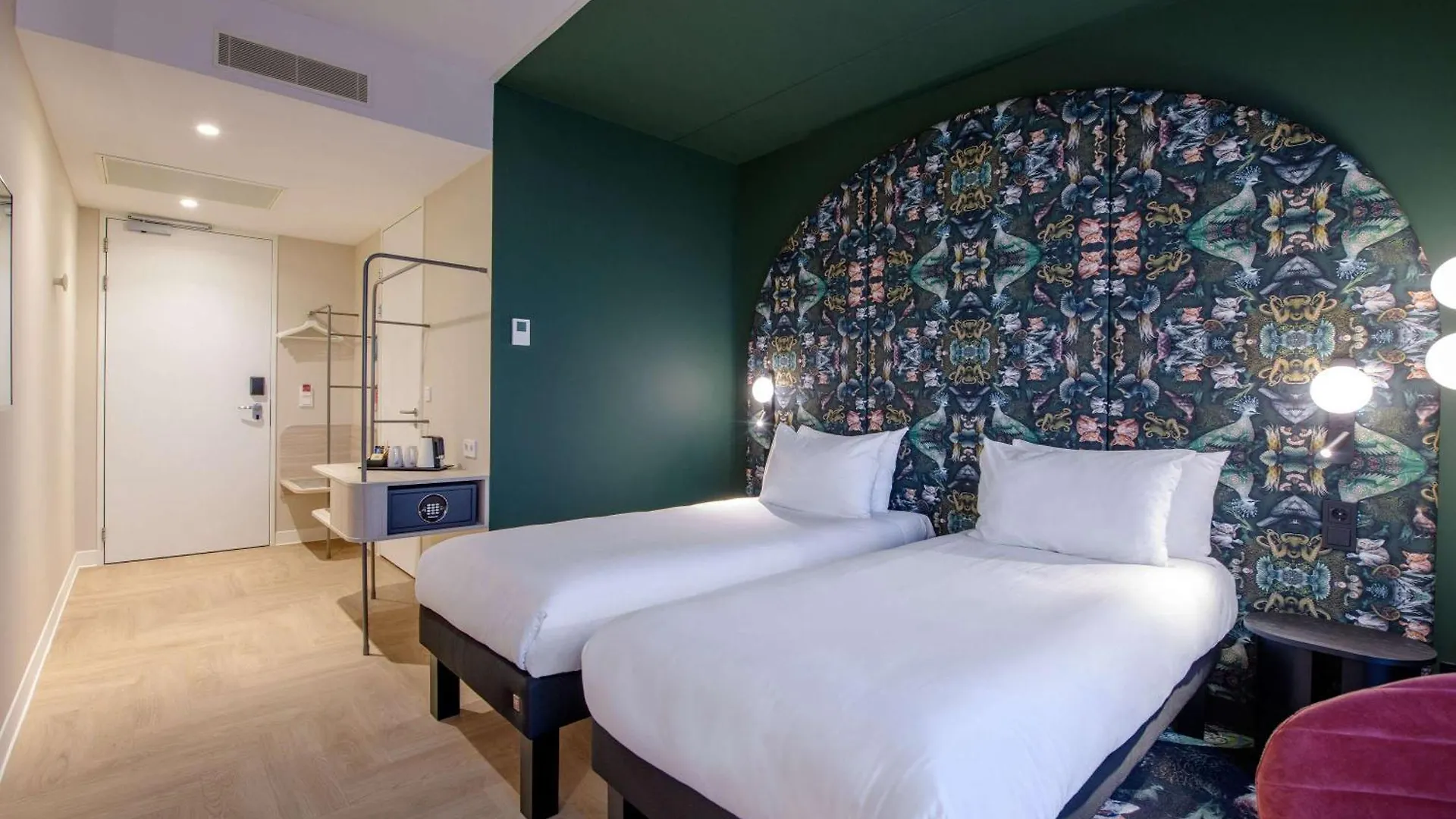 Ibis Styles Rotterdam Ahoy Hotel